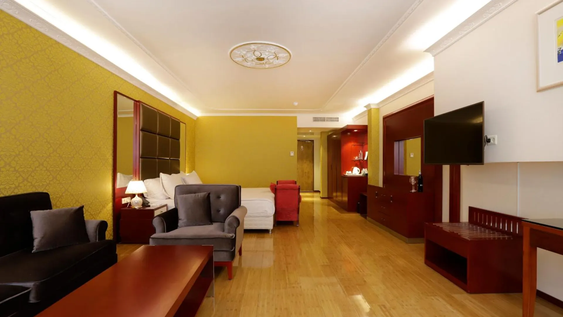 فندق شاس أمستردام 4*,